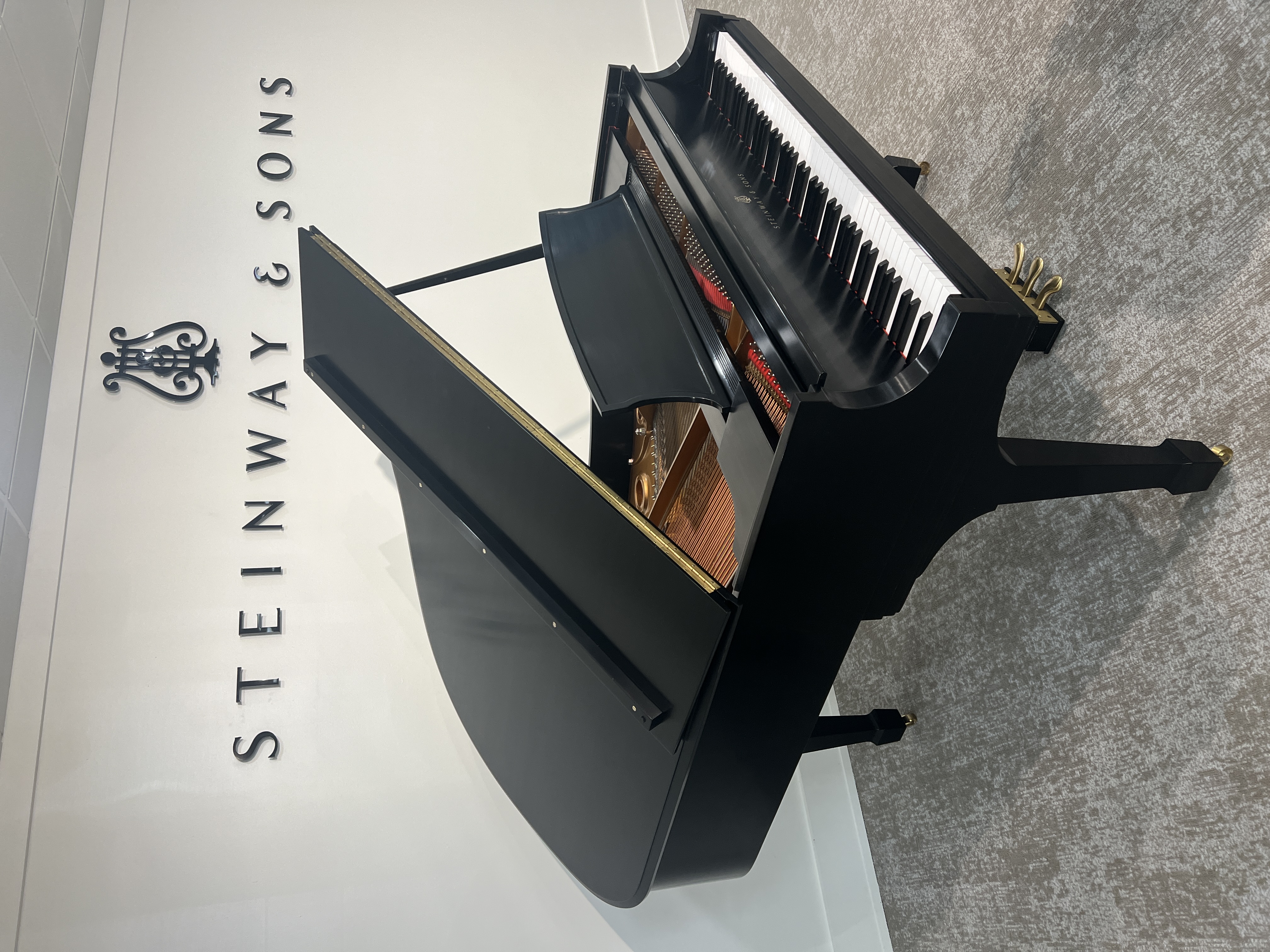STEINWAY & SONS MODEL L GRAND PIANO