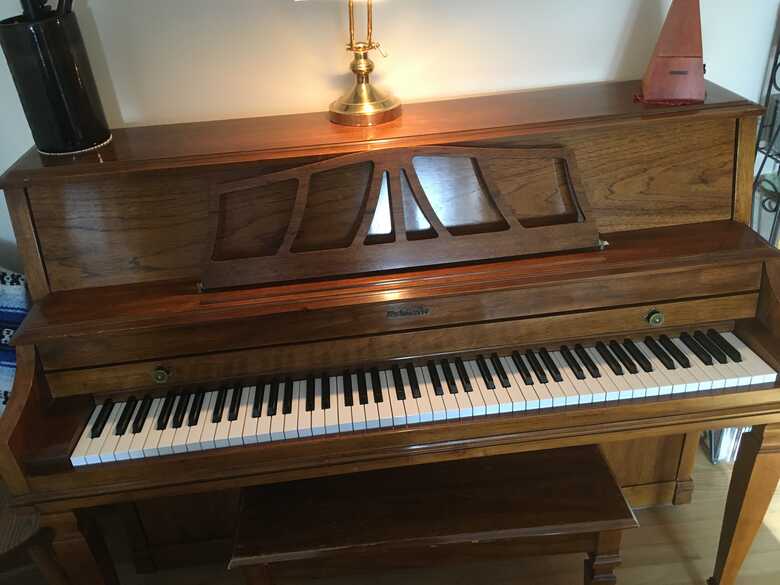 Baldwin Console Piano 