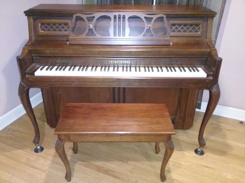 beautiful young chang upright piano for sale