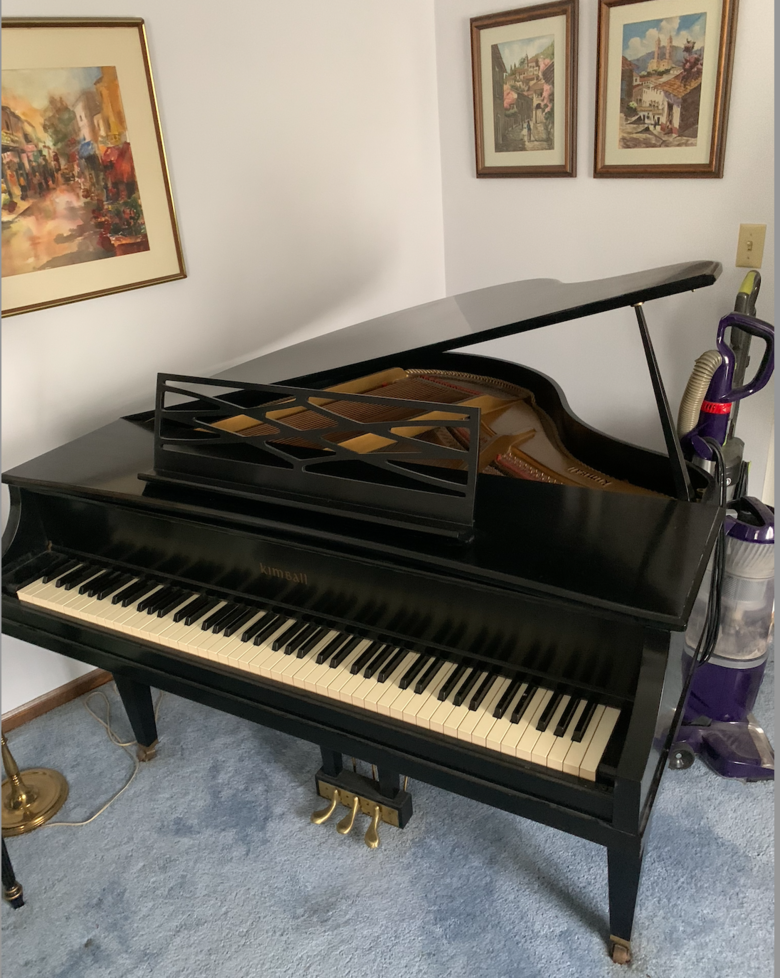 Excellent condition, one owner 1974 Black Baby Grand Piano