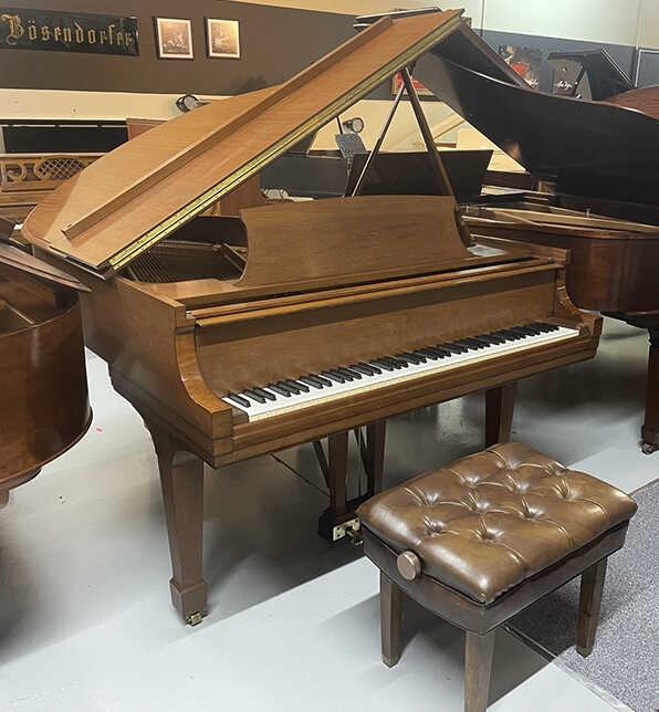 EXCELLENT Steinway Model M Baby Grand Piano