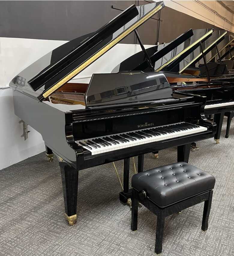 EXQUISITE Schimmel 175 Grand Piano