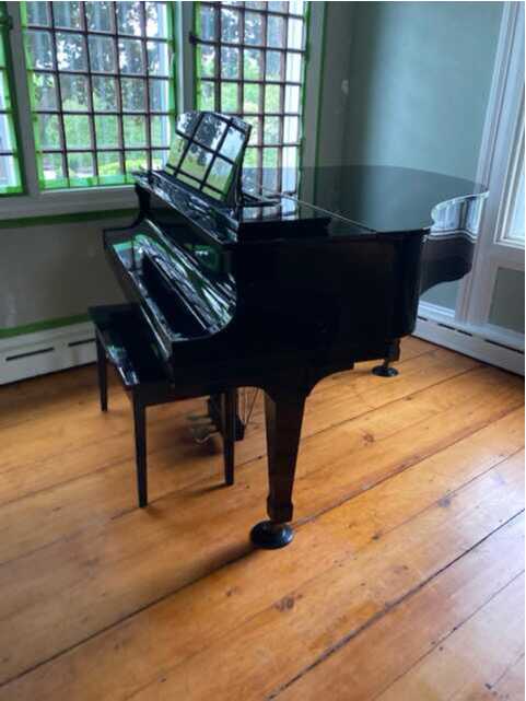 Gently Used Boston 5' 1" baby grand  