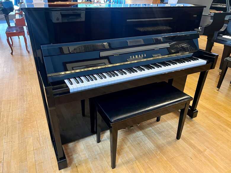 Yamaha T-116 Studio Upright Piano