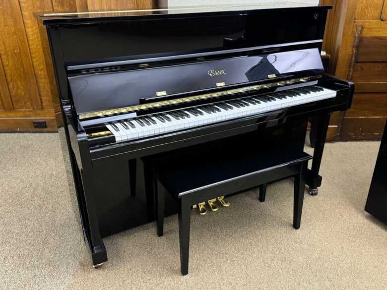 Essex by Steinway & Sons EUP-116 Studio Upright