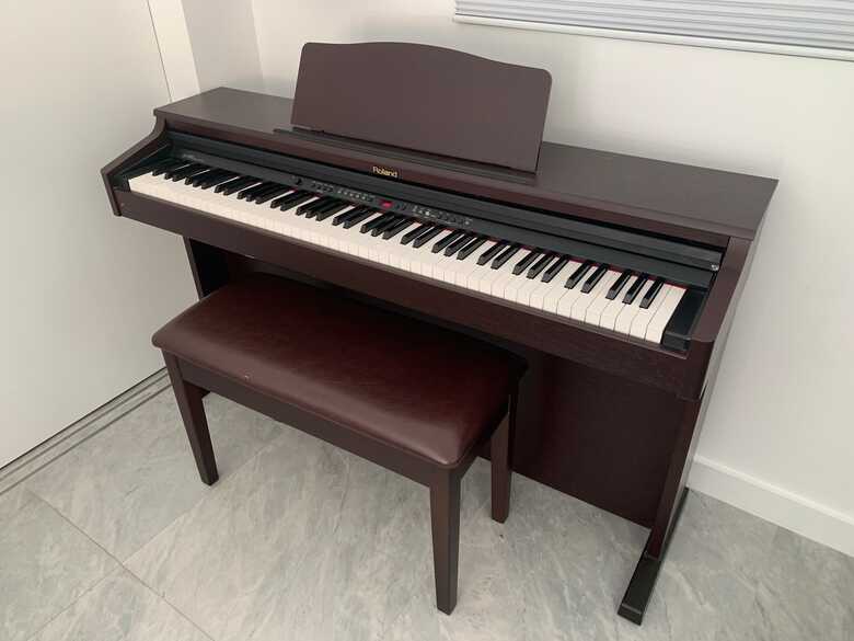 Roland PT-3100 Digital Piano