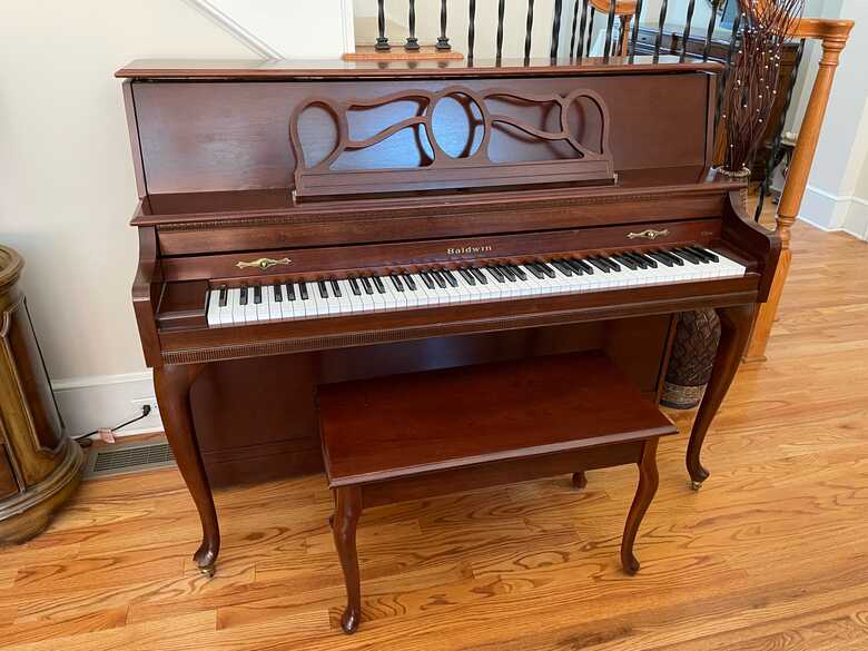Baldwin Piano, Cherrywood Model 646