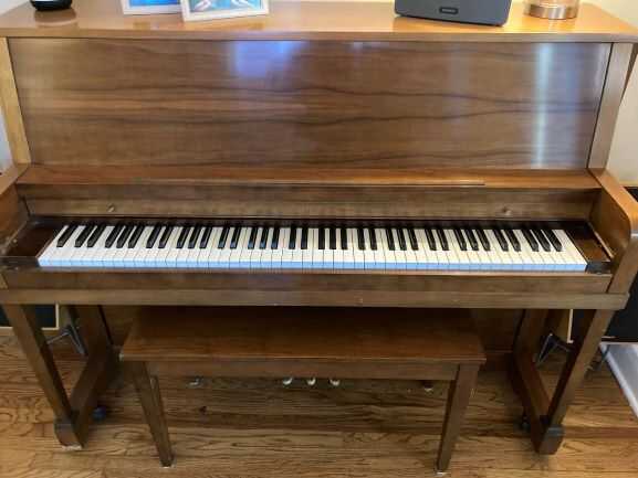 Everett Walnut Finish Upright piano 