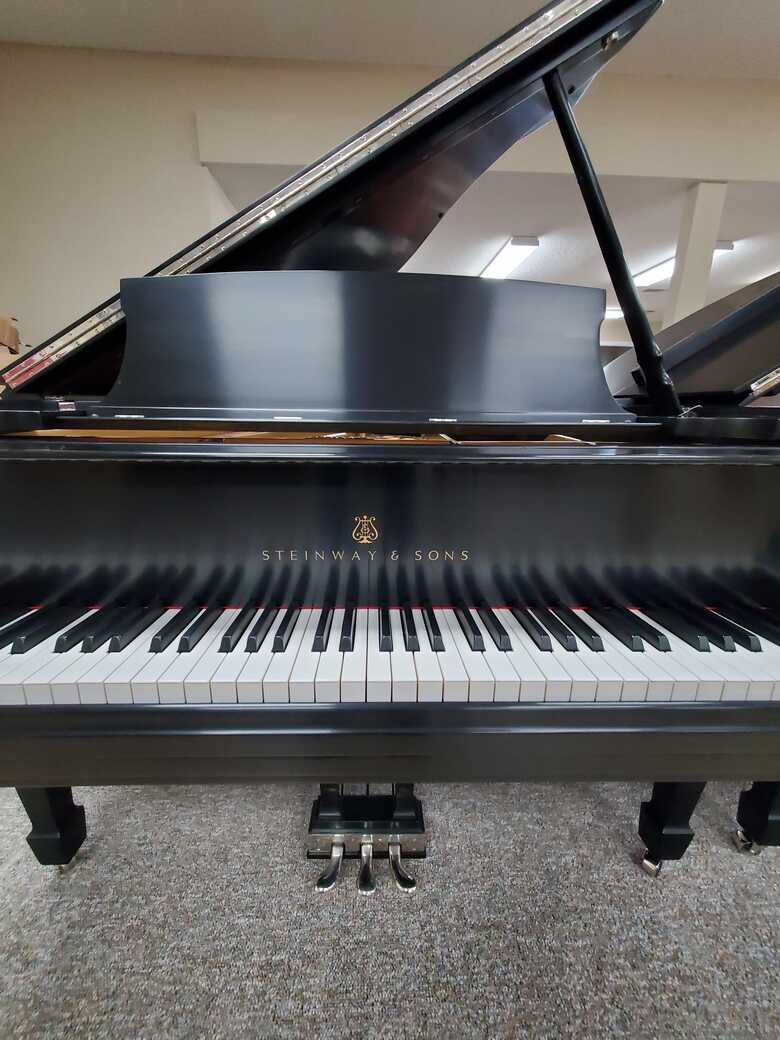 Steinway S - Rebuilt and Refinished 5'1"