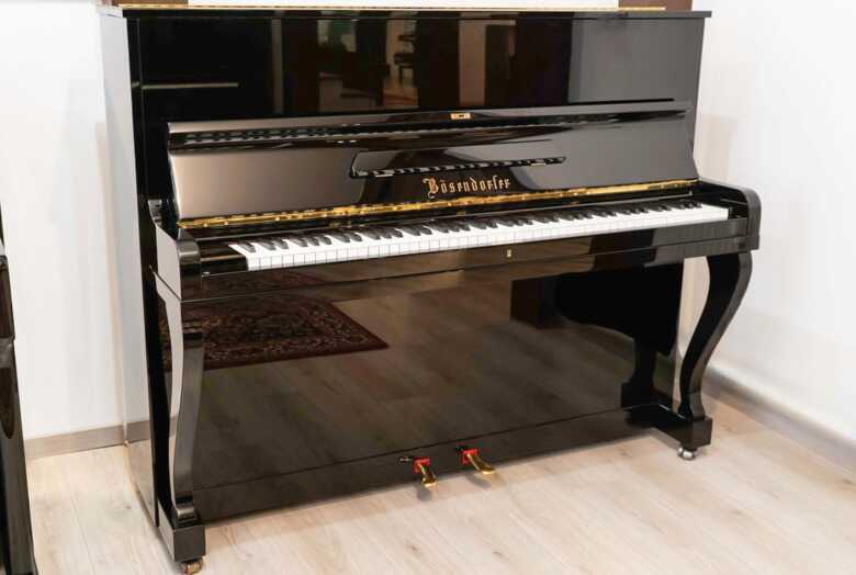 Bösendorfer 120 (3'9")