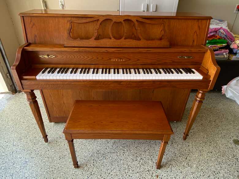 Yamaha M500 M Piano