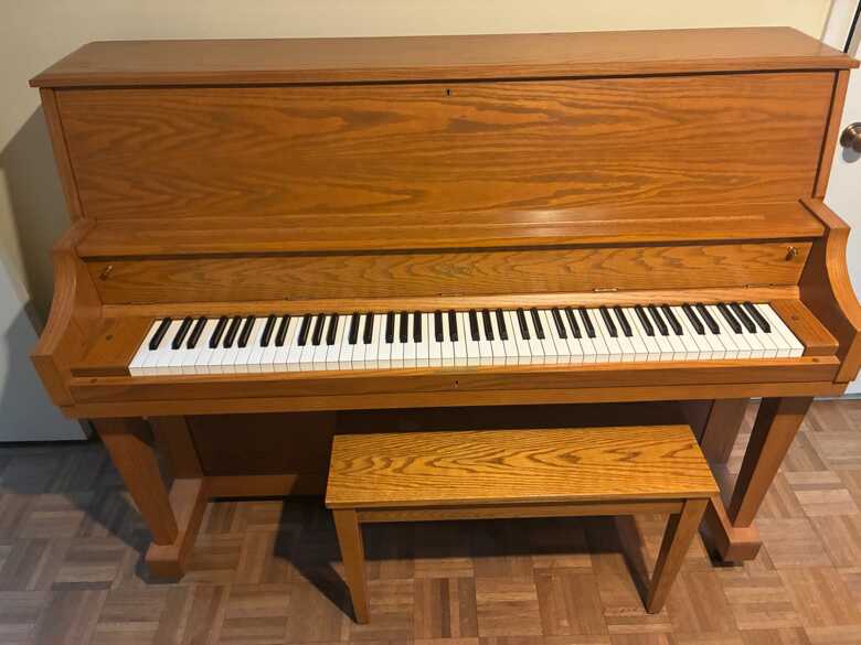 Boston UP-118S Upright Piano by Steinway & Sons
