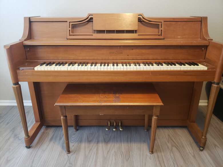 Antique Excellent Condition - Story and Clark Upright Piano