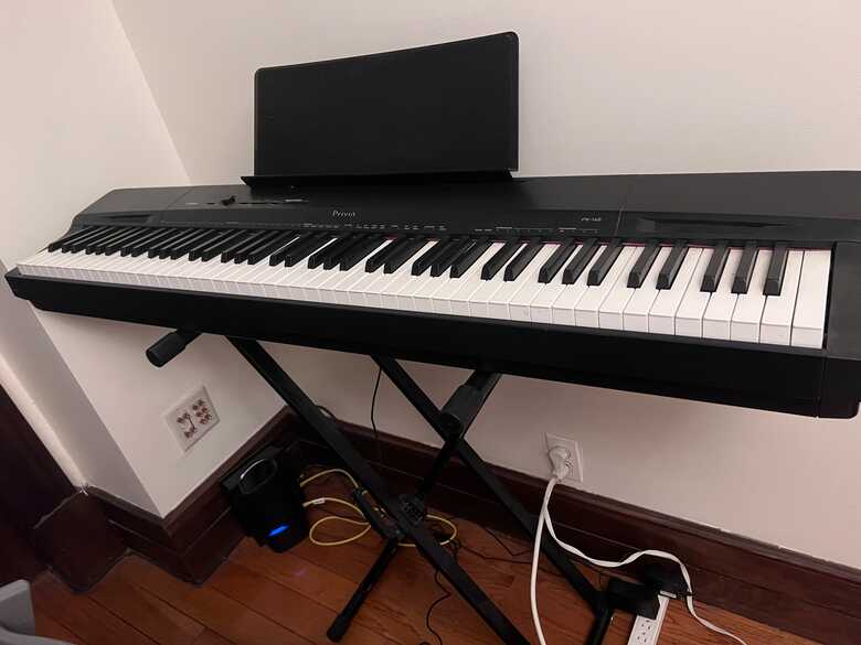 Casio Privia PX-160 with stand and pedal 