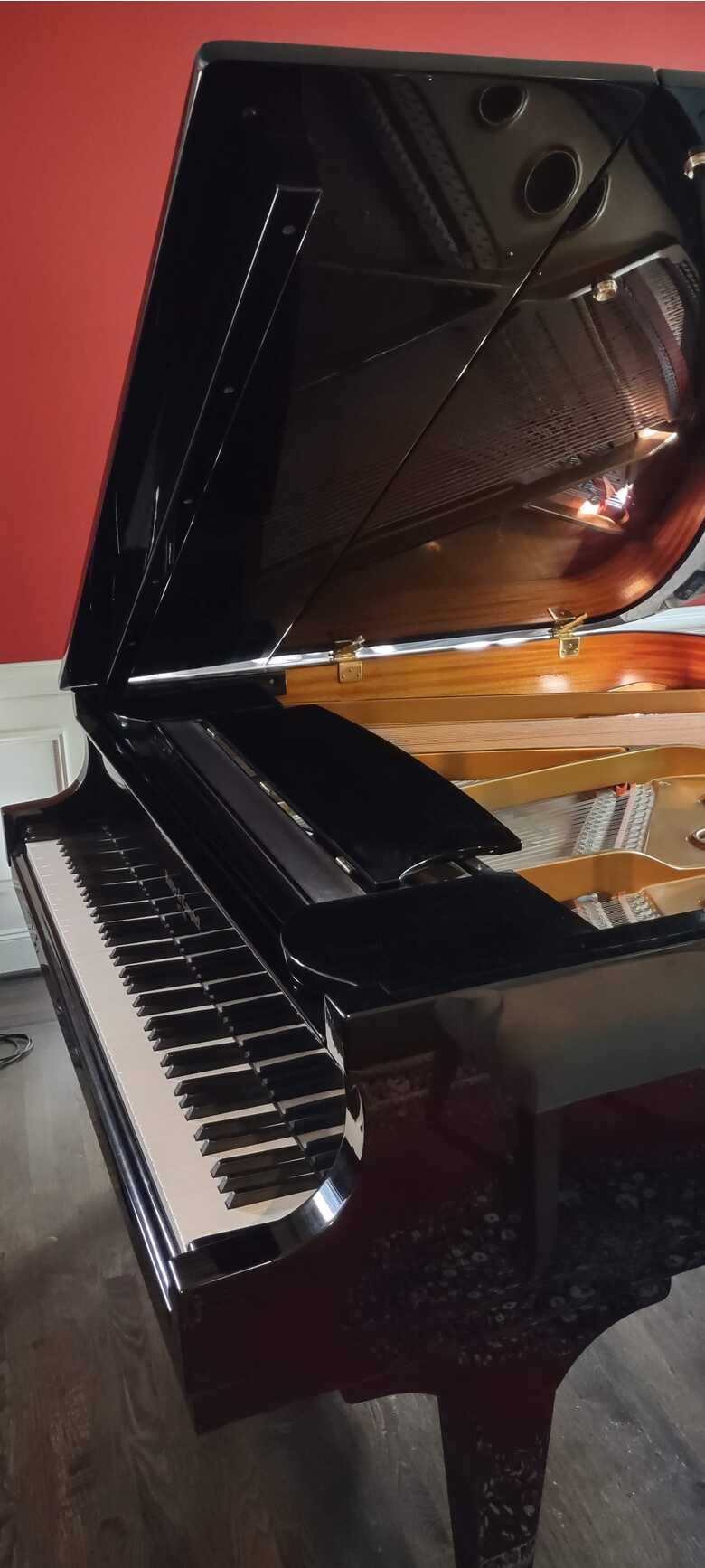 Baby grand like new condition