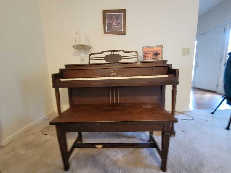1941 Lester piano 