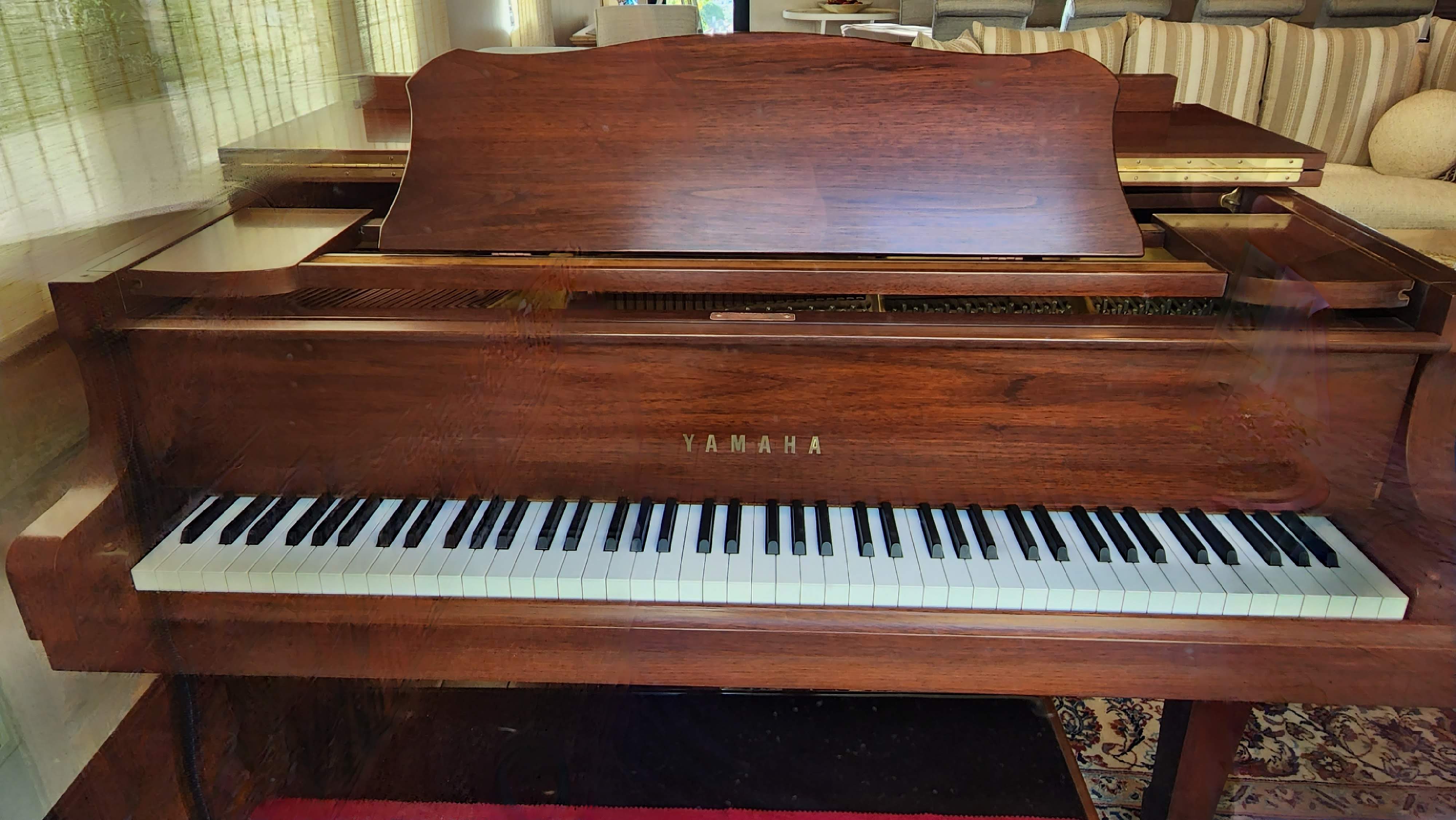 Yamaha G2R Studio Baby Grand Piano