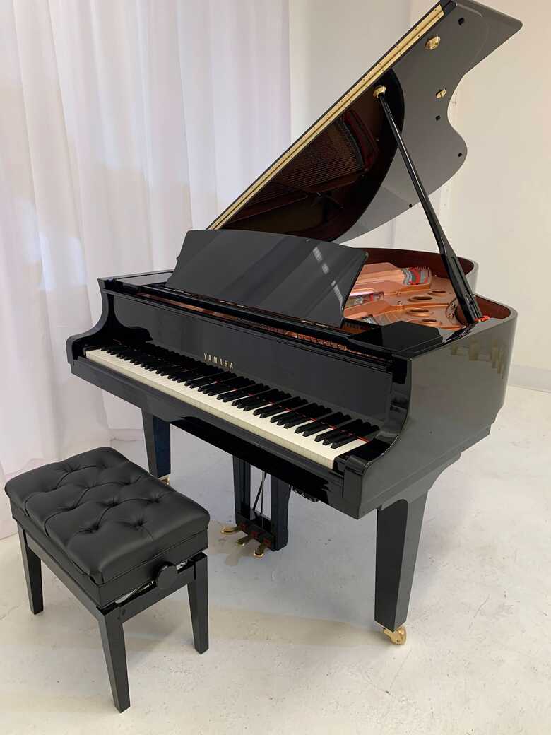Yamaha C3X Grand Piano 6'1" 2020
