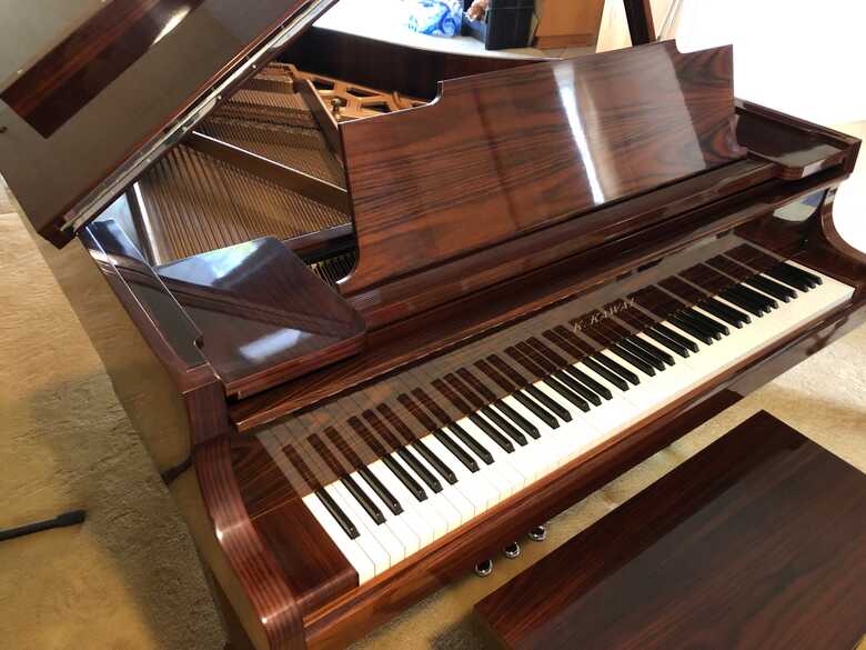 Like New / Beautiful Kawai KG-2C Grand Piano