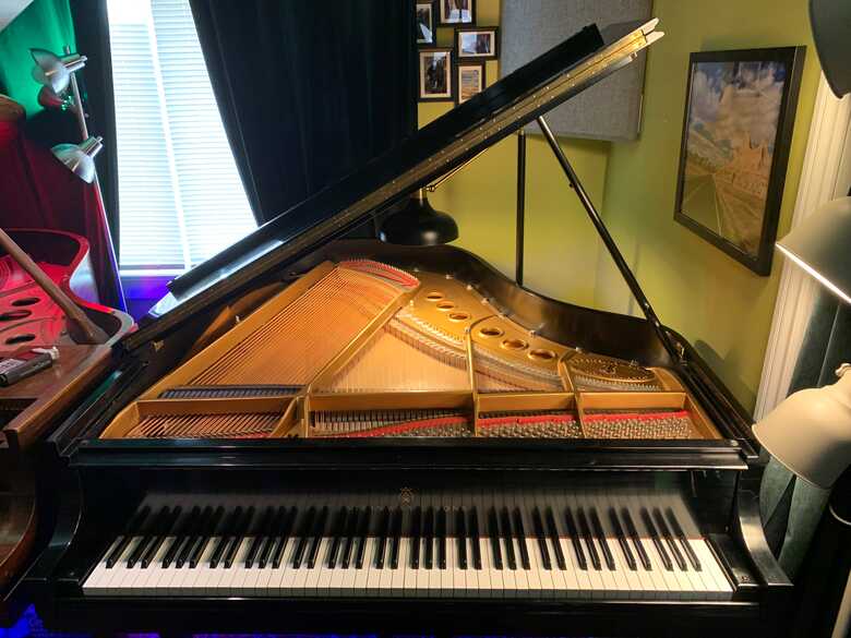 1994 Steinway M (5'7") Grand Piano