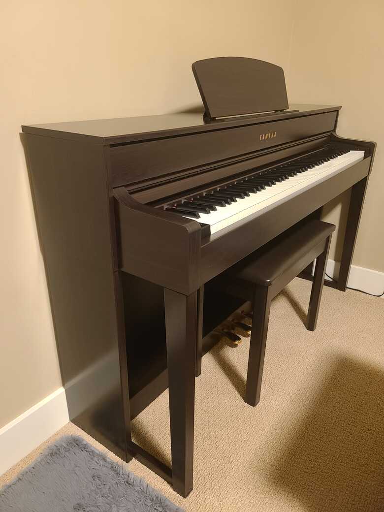 Yamaha Clavinova CLP-535 Digital Piano, Excellent Condition