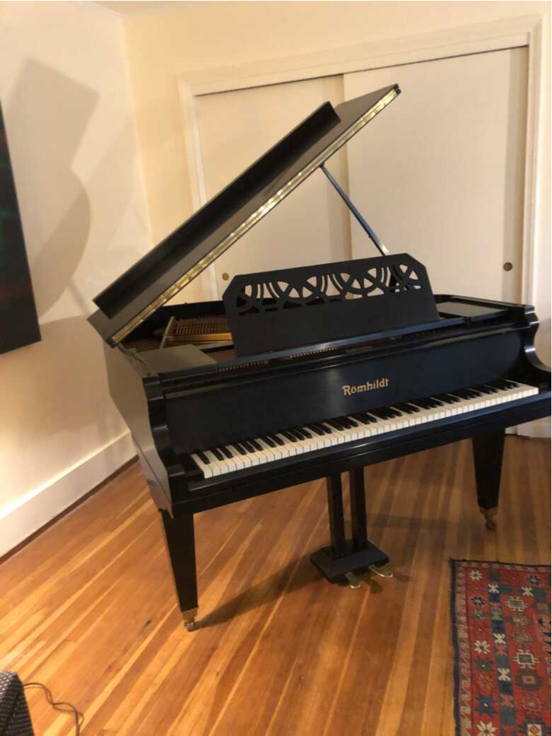 Perfect small piano