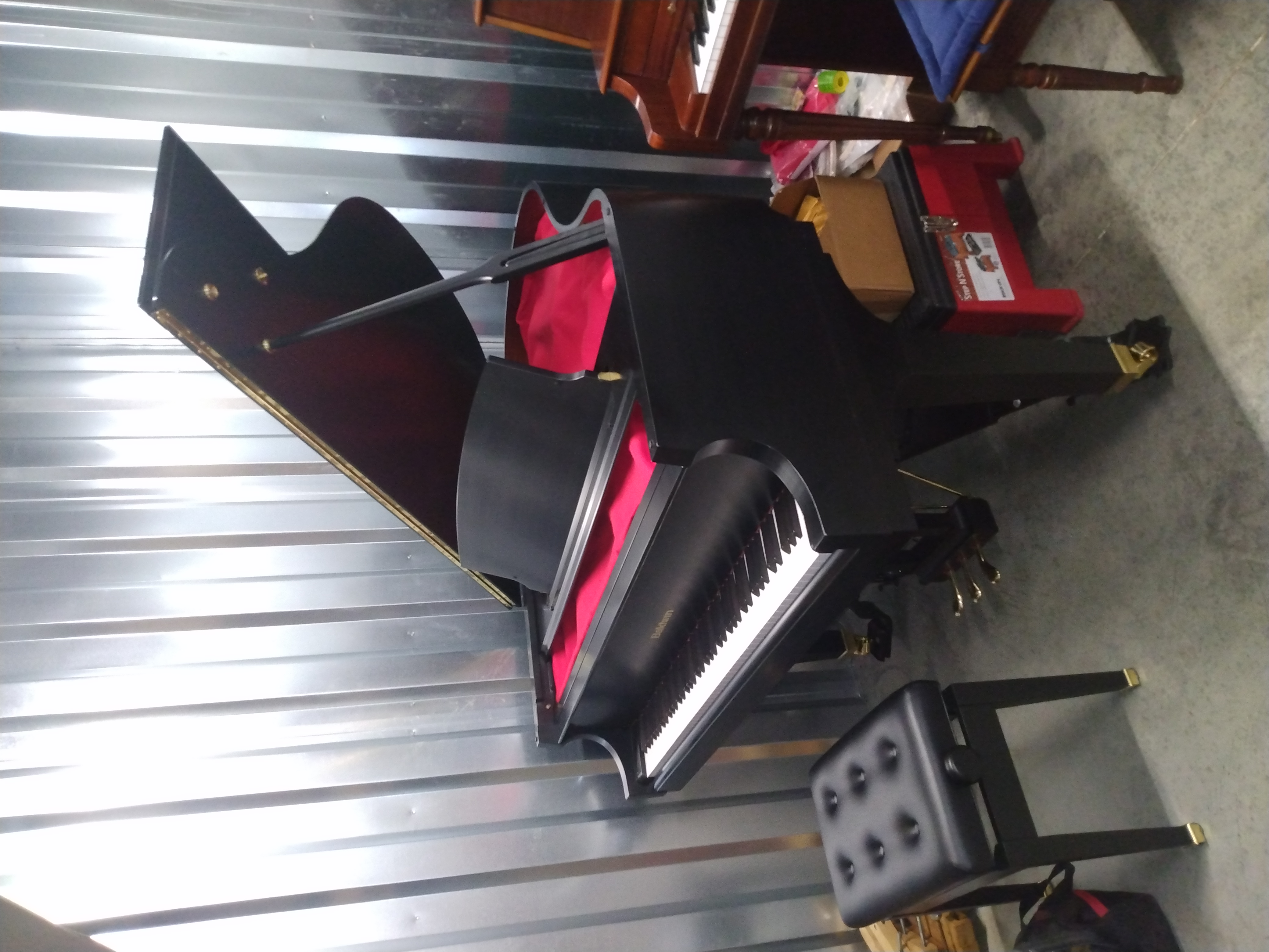 Like New Baldwin Baby Grand with extras.