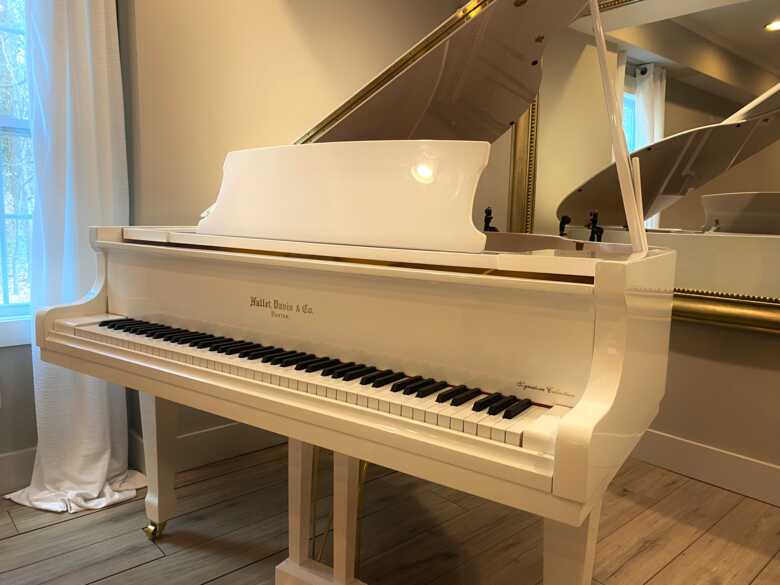 Hallet, Davis & Co Baby Grand - MINT - Signature Collection