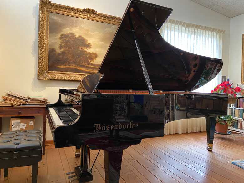 Bosendorfer 275 - Immaculate condition and low mileage. 