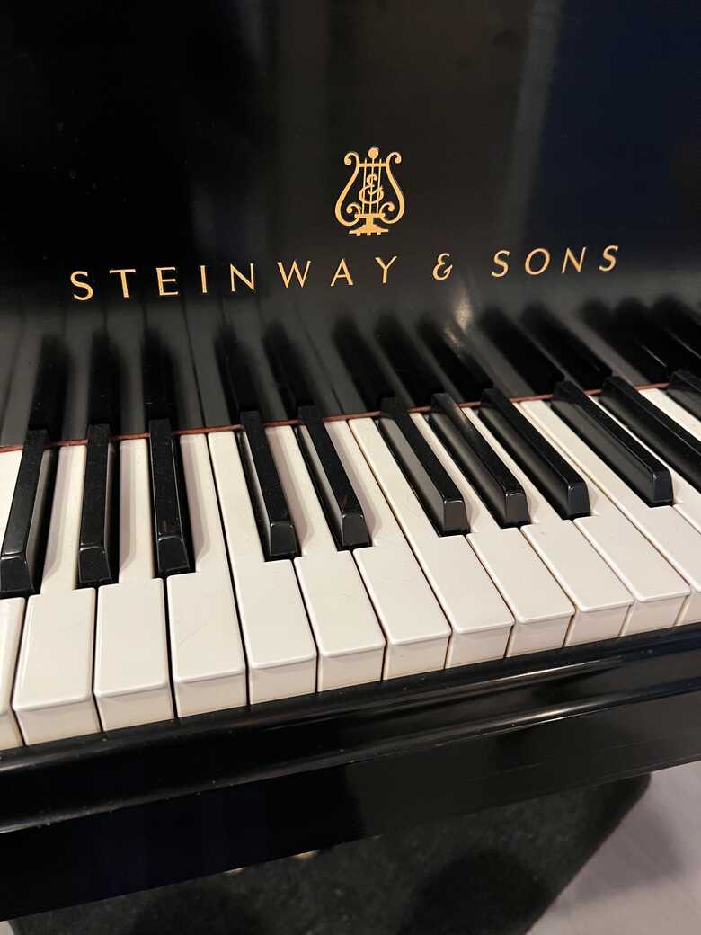 Vintage Steinway & Sons Gran Piano