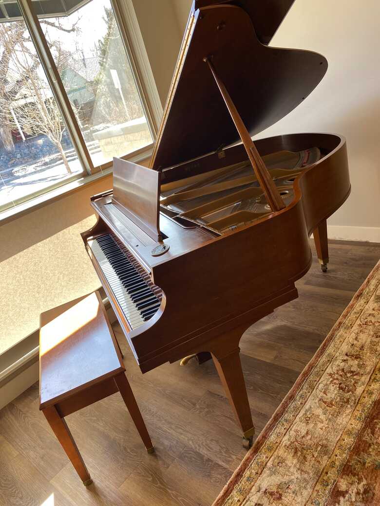 Baldwin Baby Grand Piano 