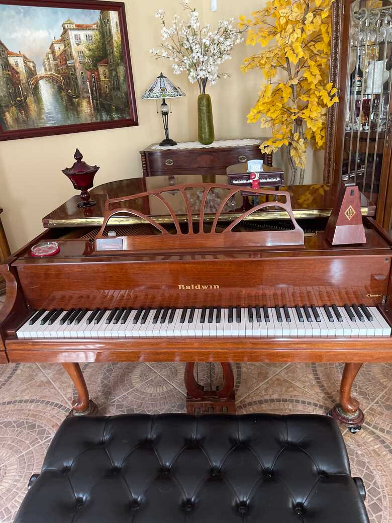 Baldwin Piano needs new home