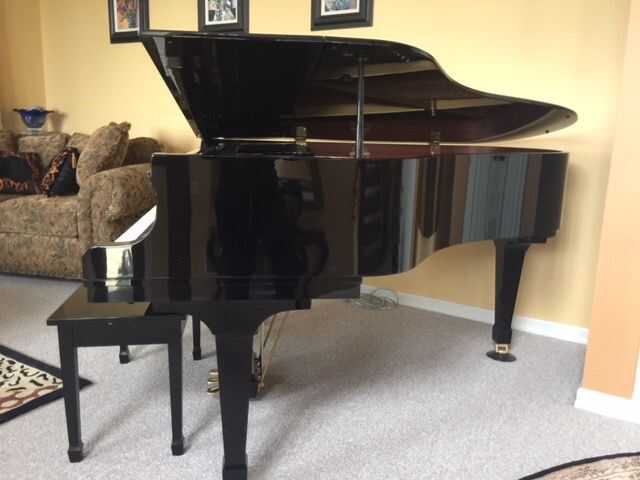 Kawai RX-2 Grand Piano