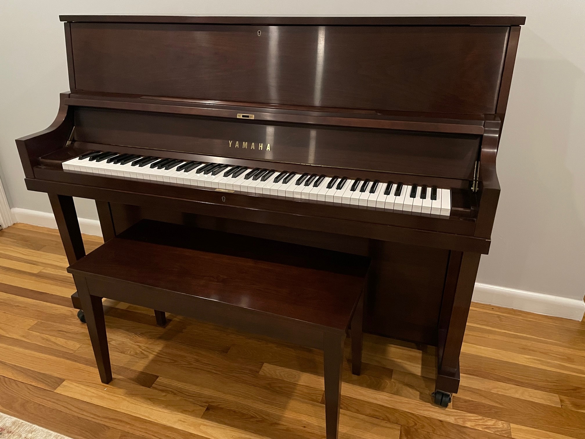 YAMAHA P22 UPRIGHT