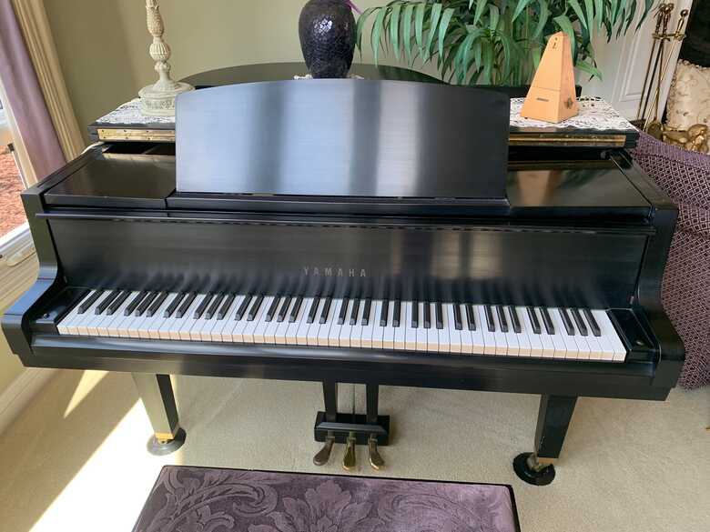 Excellent Yamaha G 1 Piano
