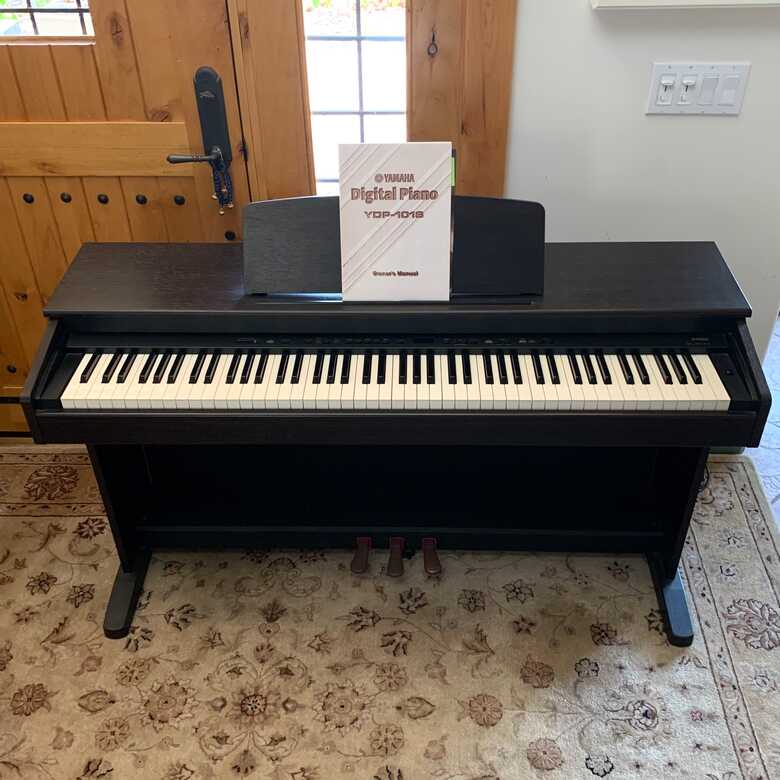 Yamaha digital piano - YDP-101S -  in Excellent Condition
