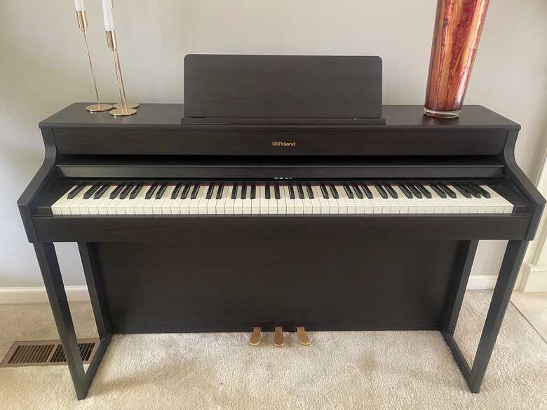 Roland Digital piano | HP-702 