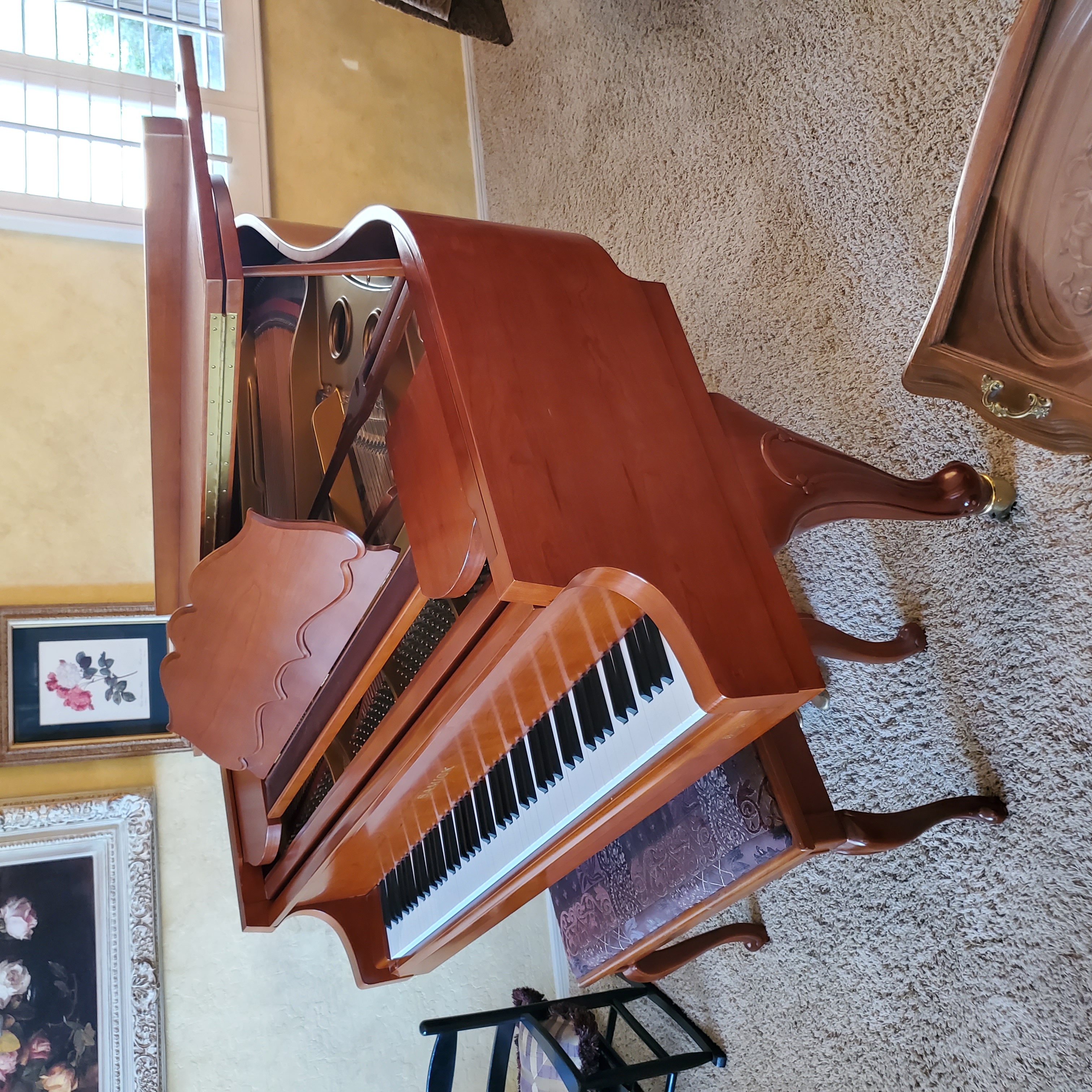 SAMICK MAHOGANY BABY GRAND PIANO