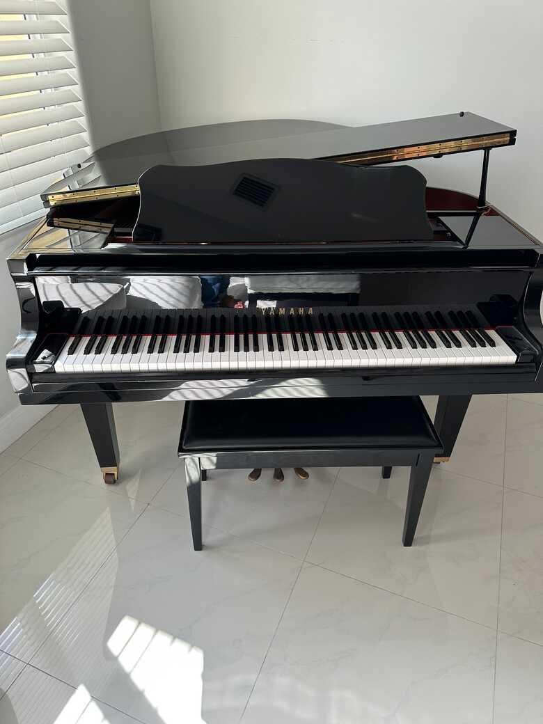 Baby grand Piano GB1 Yamaha