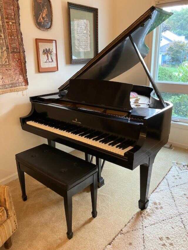Gorgeous Sound and Look: Steinway 1937 Model M