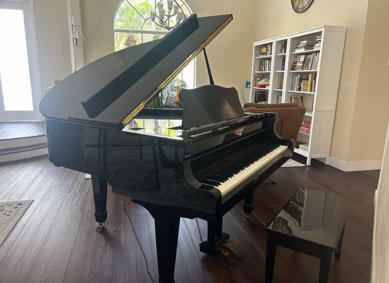 Baby grand Kurzweil Digital Piano
