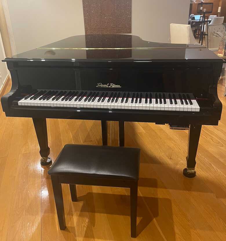 Pearl River Grand Piano 188
