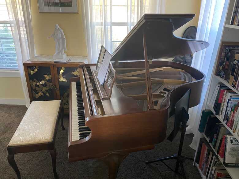Chickering Baby Grand Piano in Superb Condition