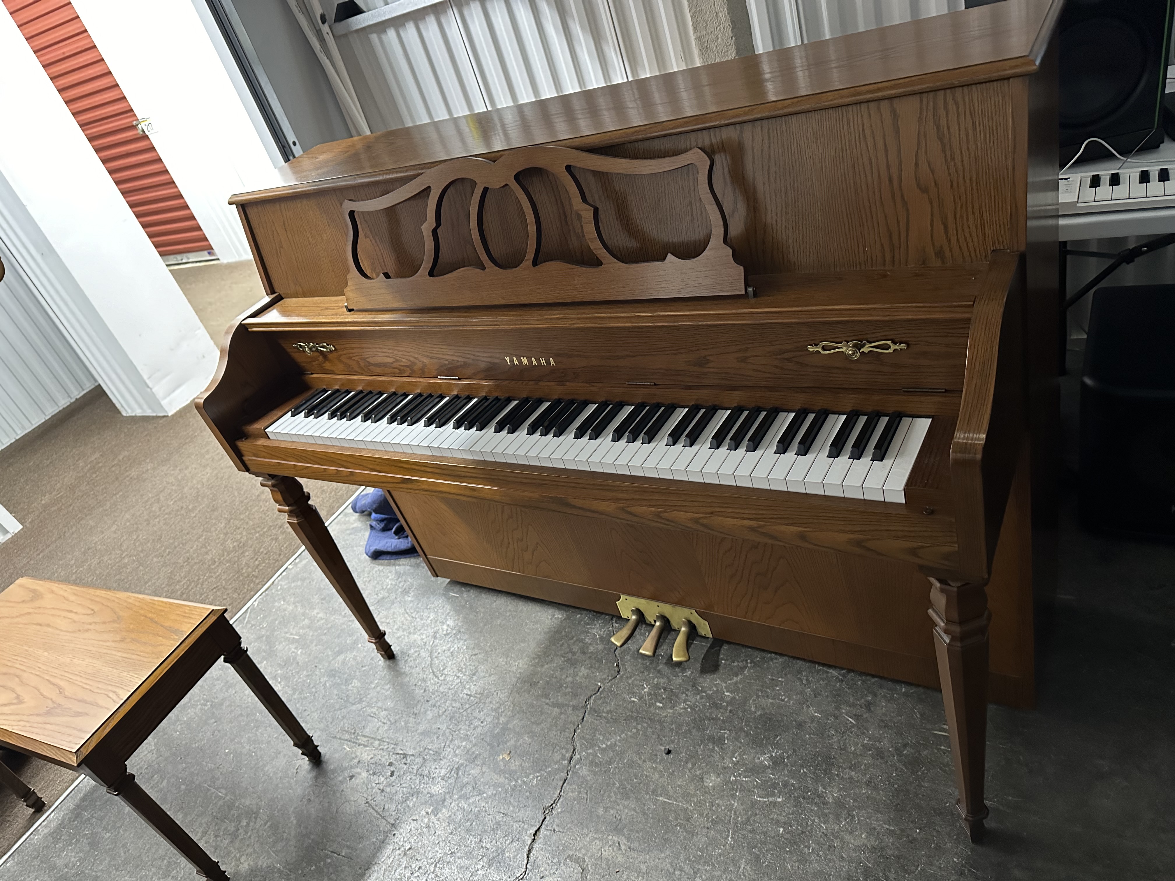 Yamaha M500 M Upright Piano 