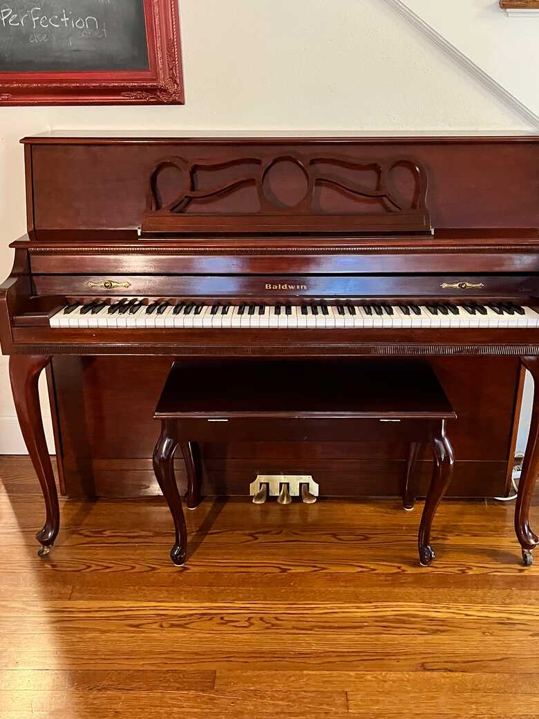 Baldwin Classic 662 French Leg Piano