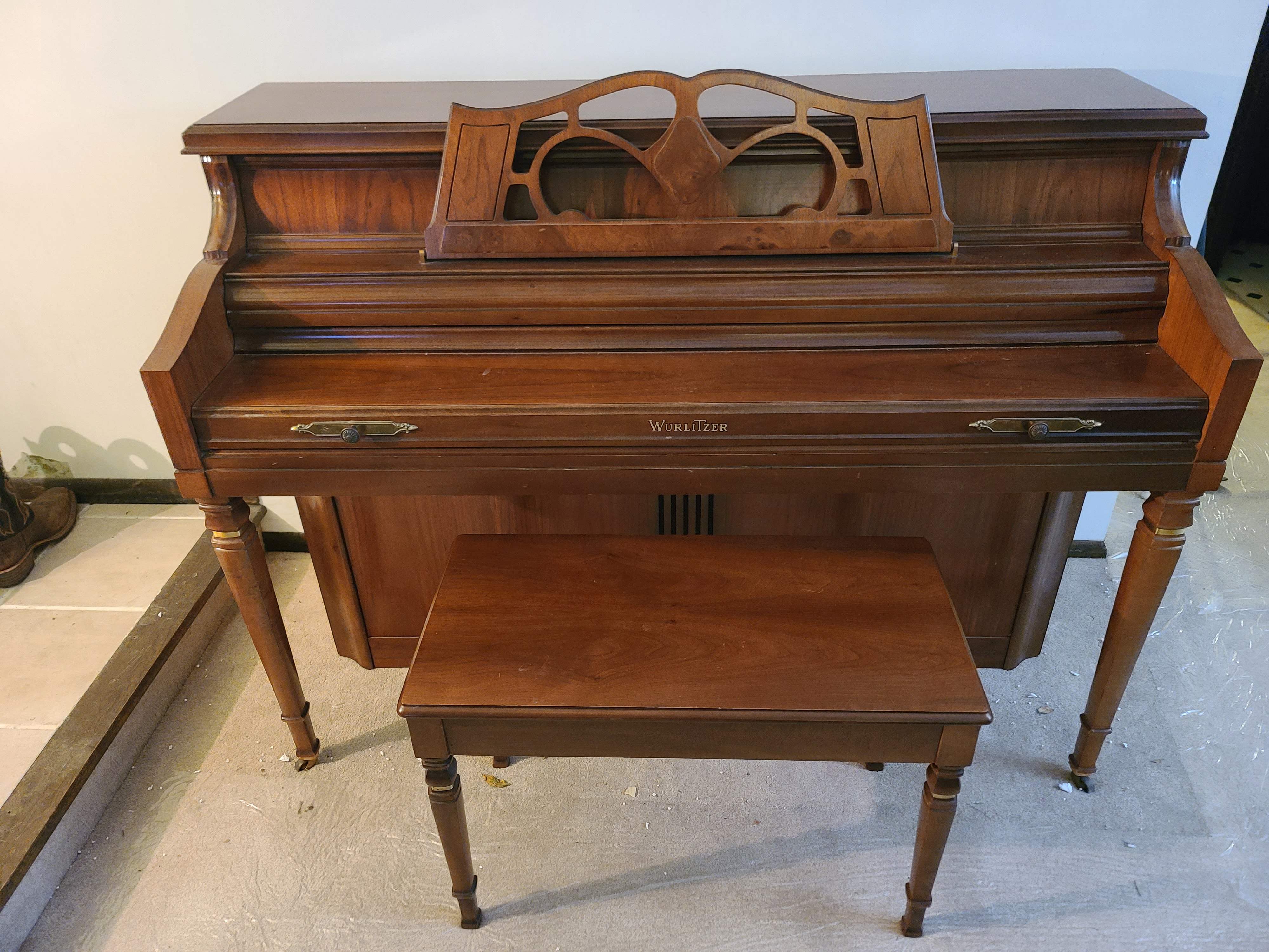 Wurlitzer console piano