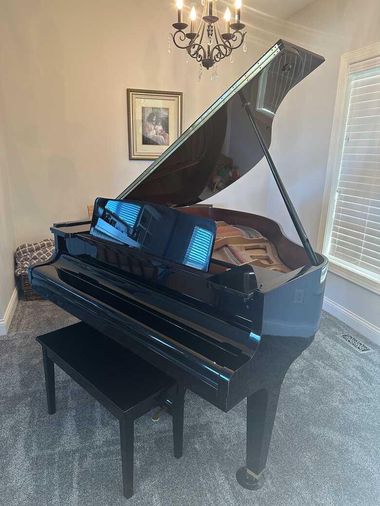 Kawai GM-10K Grand Piano- Excellent Condition- One owner