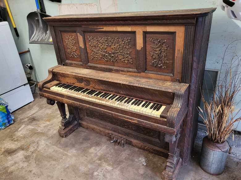Antique 1903 (120 years old!) Piano
