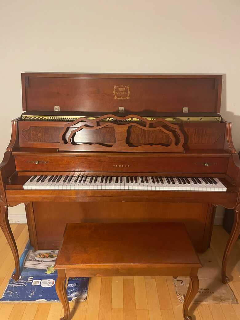 Yamaha M500 P Parisian Cherrywood piano for sale