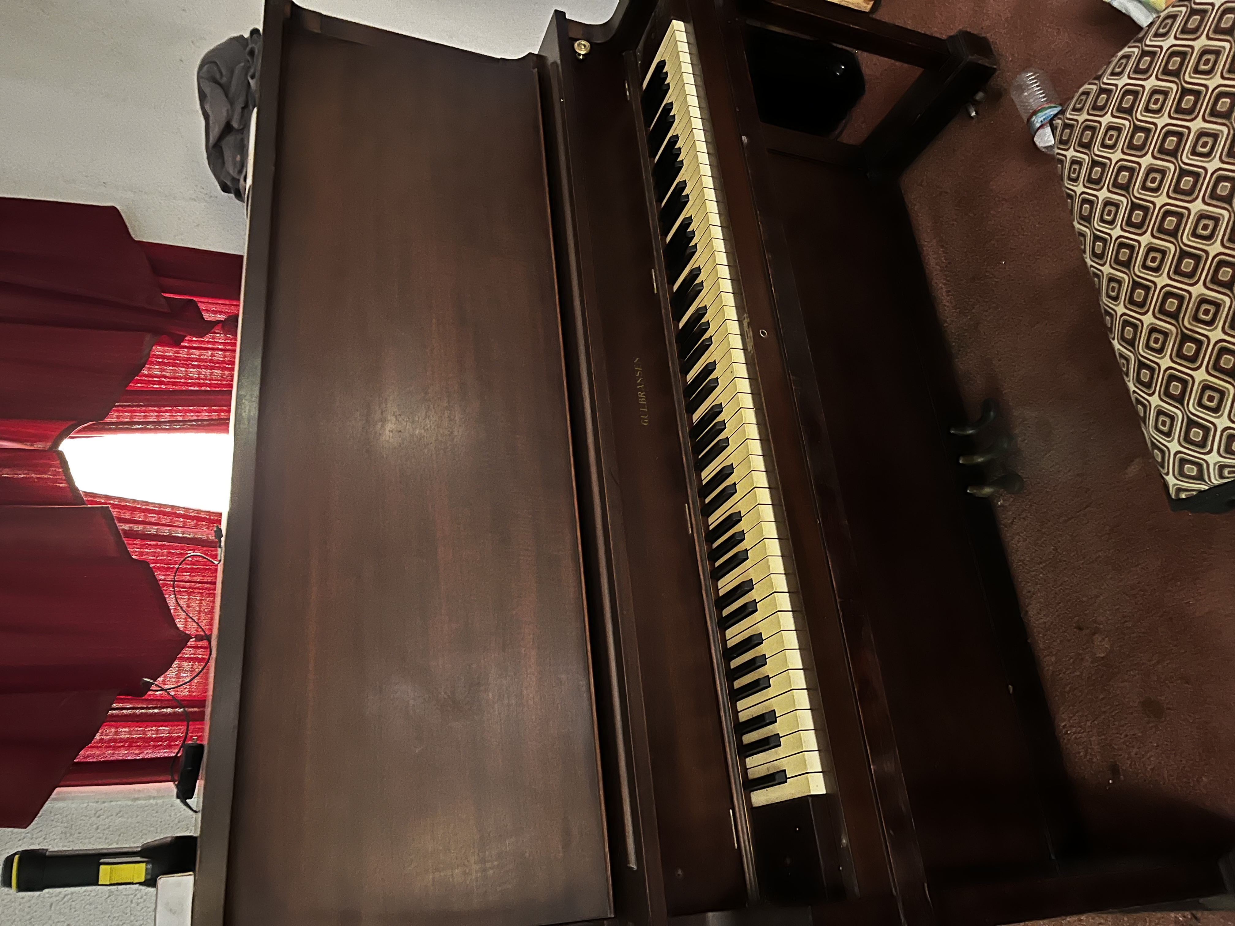 Good gulbransen piano